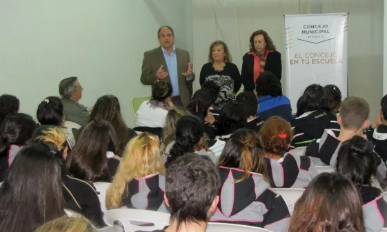 Los alumnos de la Escuela Bustos se sumaron al Programa educativo del Concejo