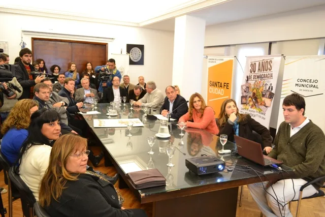 Santa Fe celebrará 30 años de Democracia con una muestra de humor político