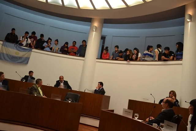 Alumnos del Concejo Joven presenciaron la Sesión de este jueves