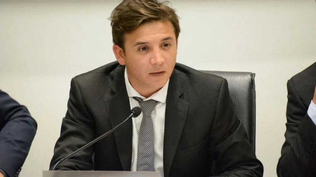 Reclaman al Municipio la limpieza de once minibasulares ubicados alrededor del Hospital de Niños Alassia