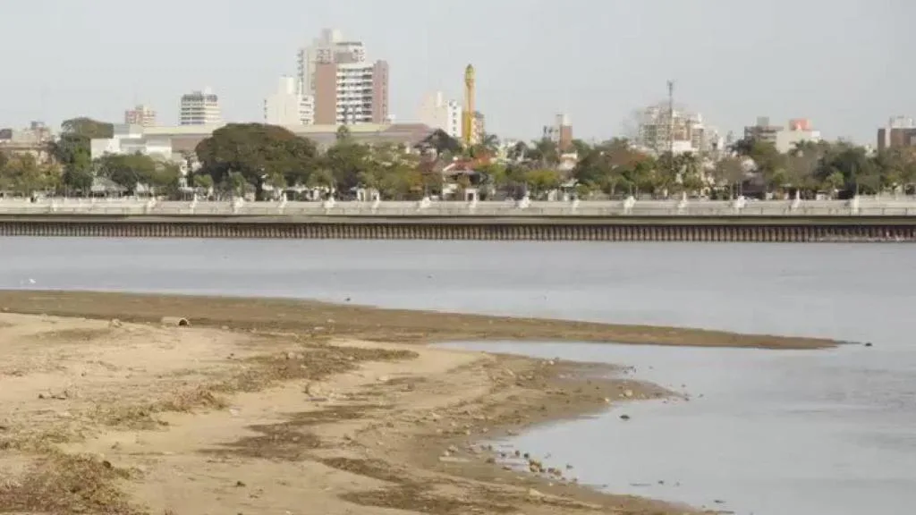 Disponen trabajos de saneamiento en balnearios en la ciudad