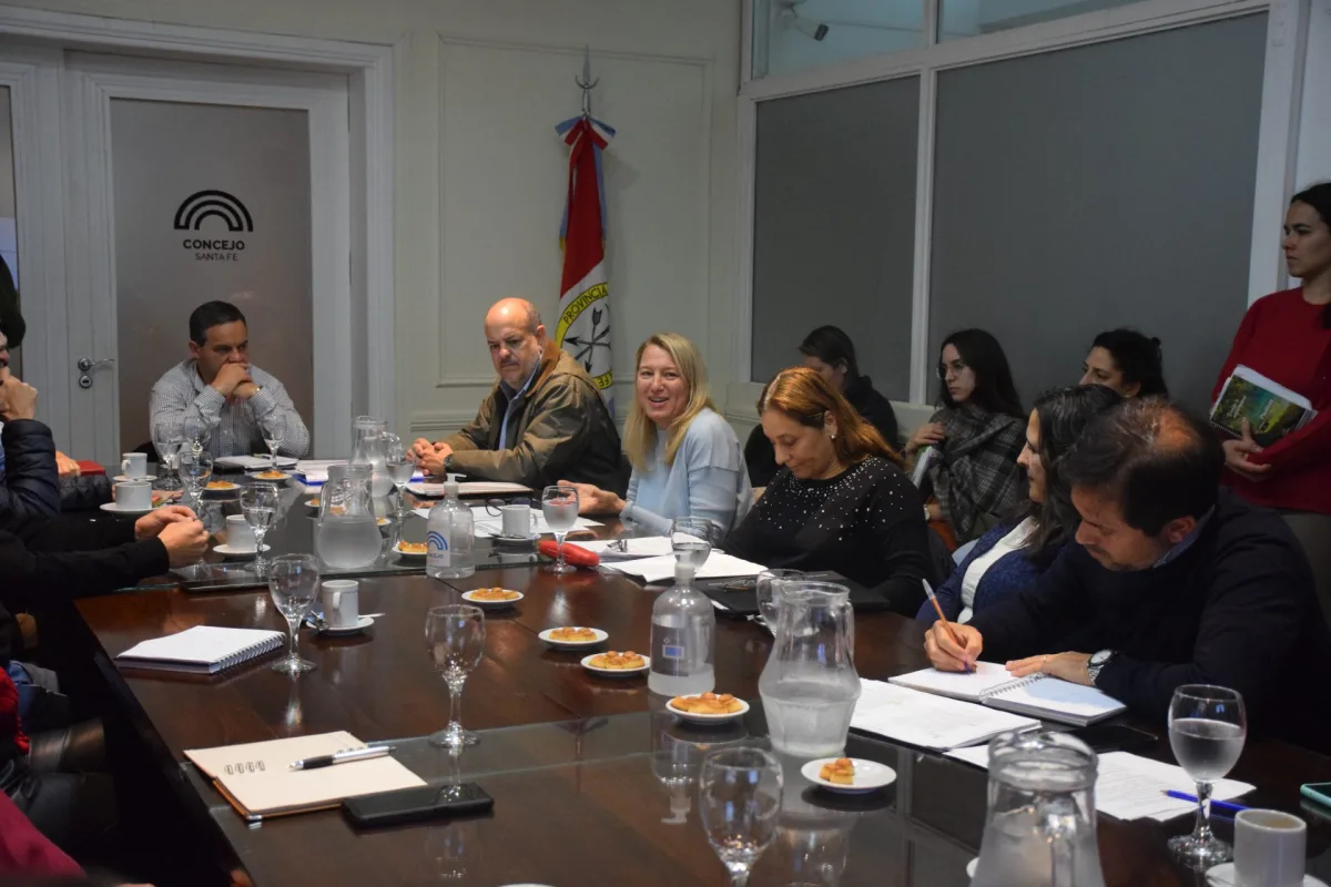 Nocturnidad: la agenda de reuniones avanzó este jueves