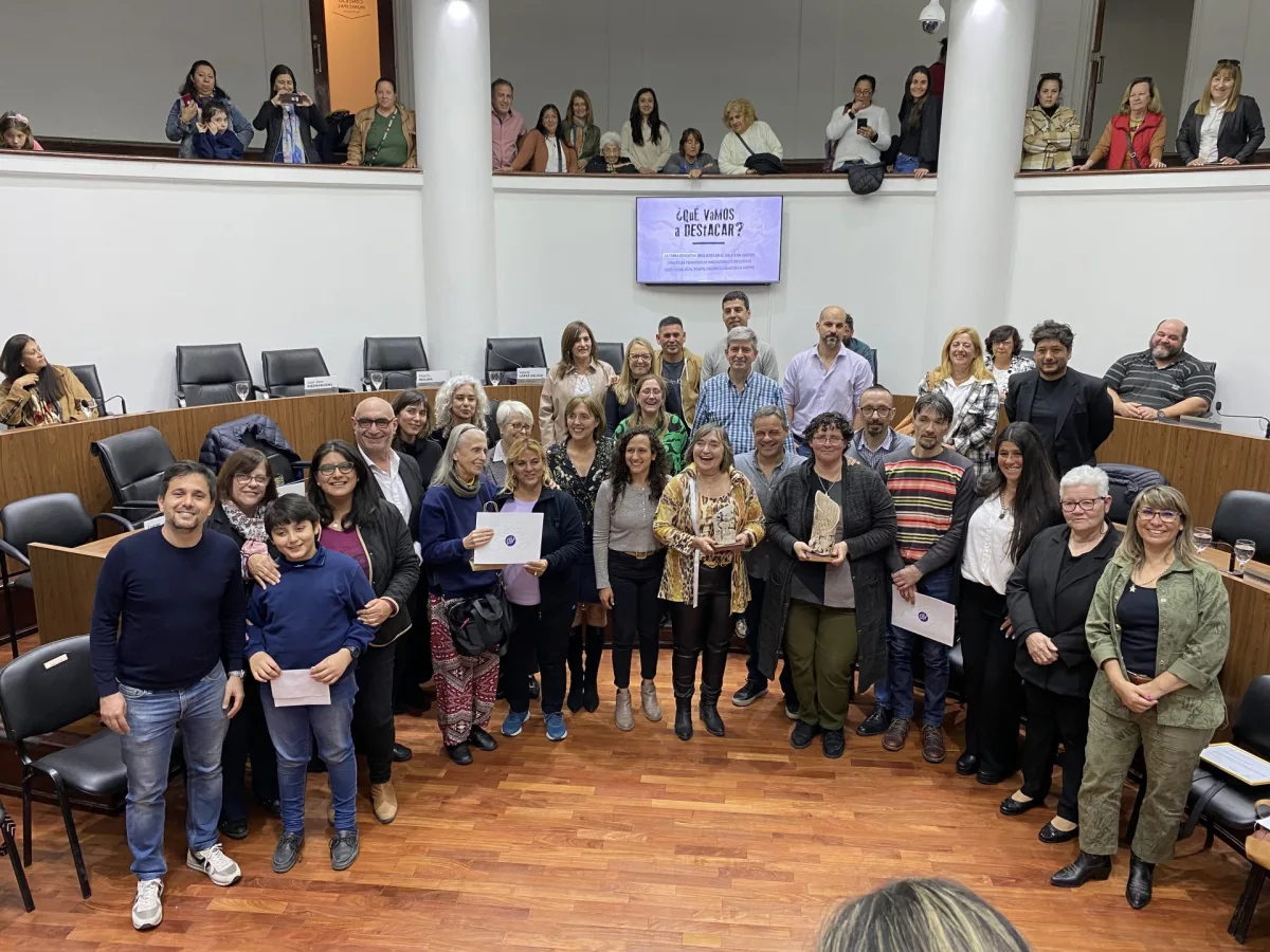 El Concejo Municipal otorgó el premio Marta Samatán a la docente María Inés Bilotta