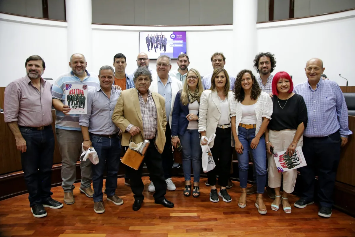 Antes de viajar a EEUU, Los Palmeras visitaron el Concejo