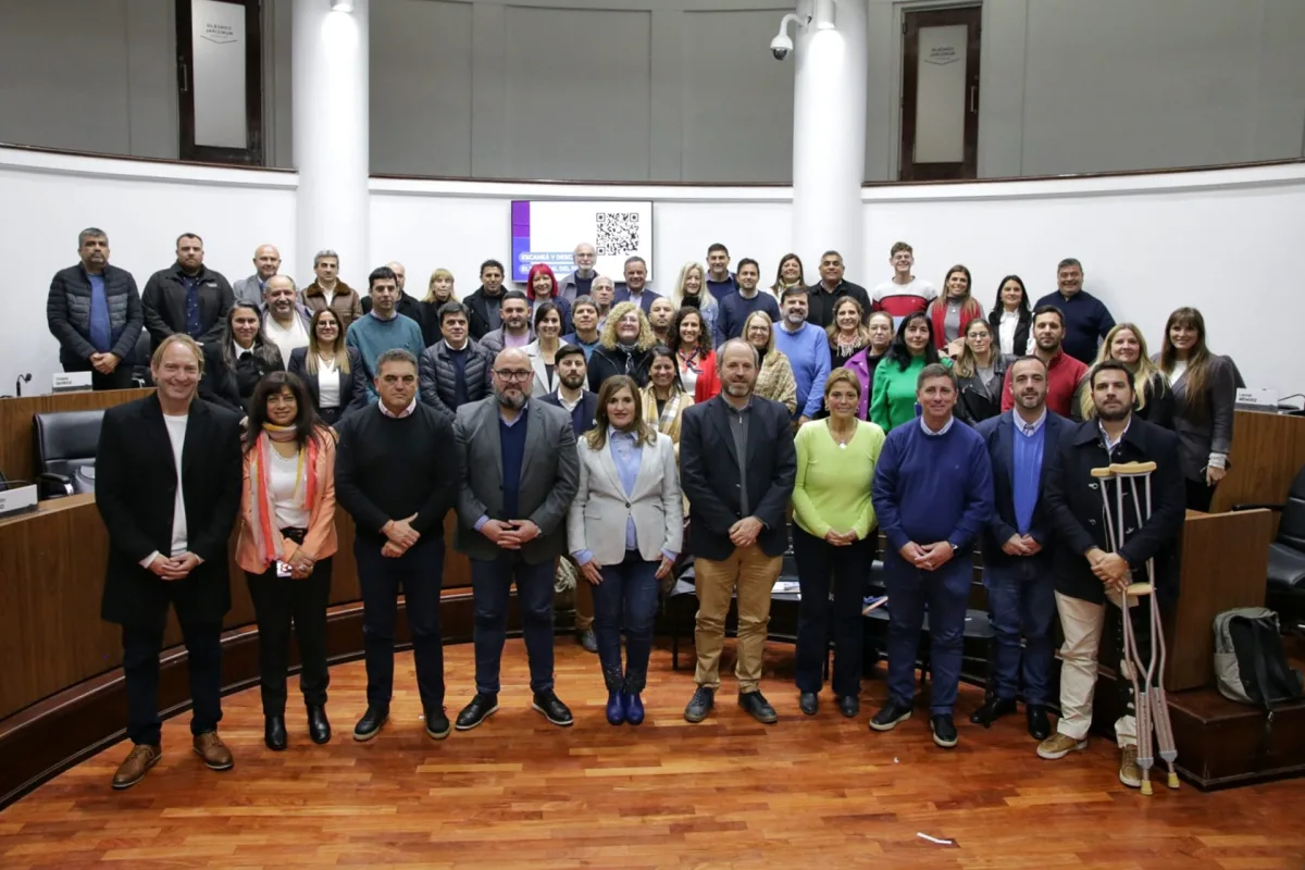 Foro del Área Metropolitana: 60 concejales debatieron sobre seguridad y riesgo hídrico