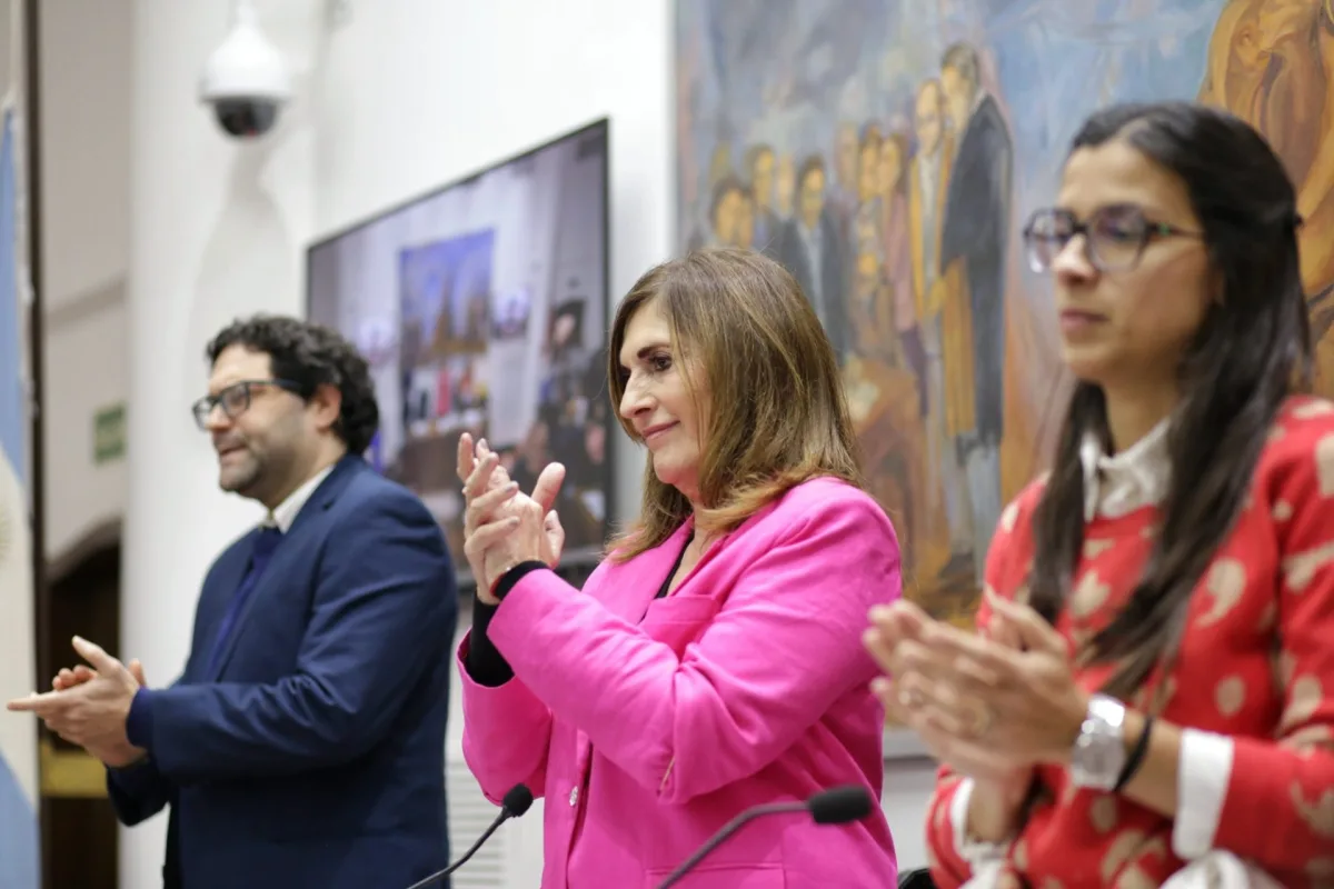 Aniversario de la Reforma Constitucional: el Concejo entregará medallas conmemorativas
