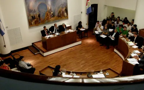 Crean el Consejo Municipal contra la Discriminación, la Xenofobia y el Racismo