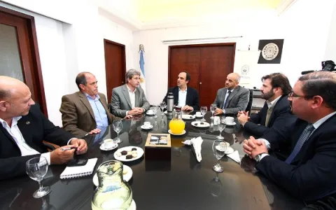 Simoniello se reunió con José Corral y Fabián Palo Oliver