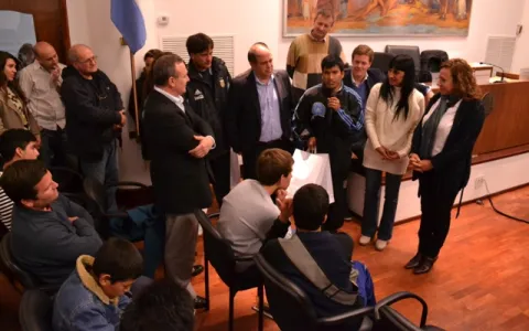 Los Concejales reconocieron a los integrantes de “Los Búhos”
