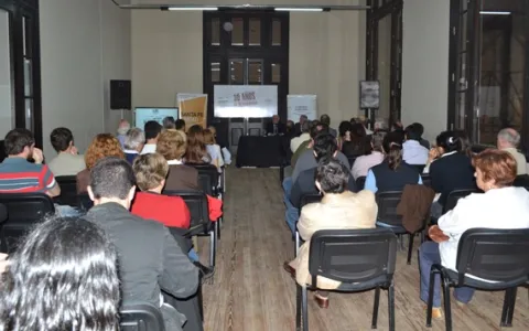 Gil Lavedra y Vittori cerraron el ciclo de conferencias en la Estación Belgrano