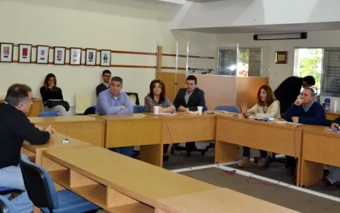 Avanza el proceso de diálogo para una nueva regulación de antenas en la ciudad