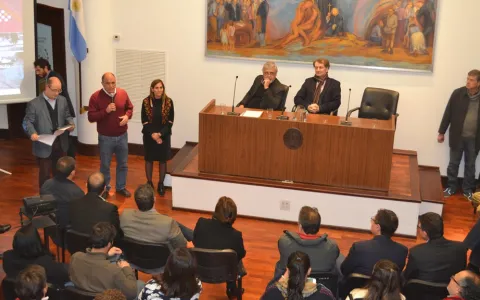 Profesionales debatieron sobre movilidad urbana en el Concejo Municipal
