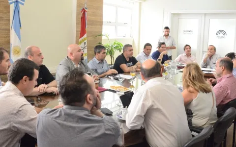 Concejales recibieron a comerciantes de Avenida Aristóbulo del Valle