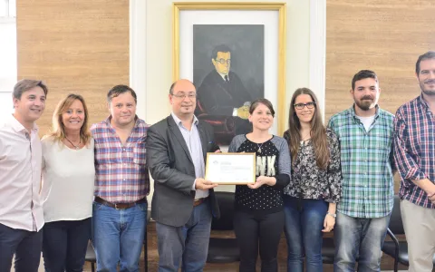 Entrega de beneplácito al Programa Radial Barrio Cultura