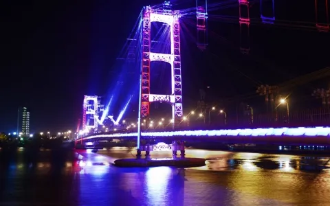 Piden iluminar de color naranja al Puente Colgante por el “Día Nacional de la Concientización del Linfoma”