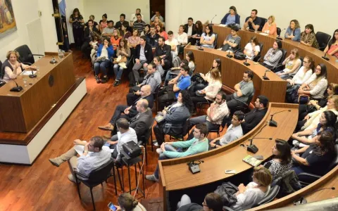 Foro Niños y Jóvenes en la Red: “Riesgos y problemáticas del uso de Internet"
