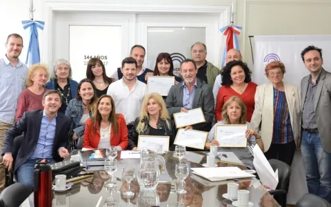 El Concejo Municipal reconoció a las asociaciones protectoras de animales de la ciudad