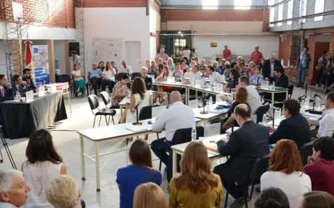 El Concejo Municipal sesionó en el Distrito de la Costa