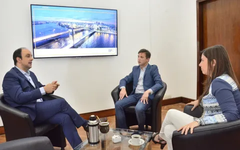 El Presidente del Concejo Sebastián Pignata se reunió con el Intendente Corral