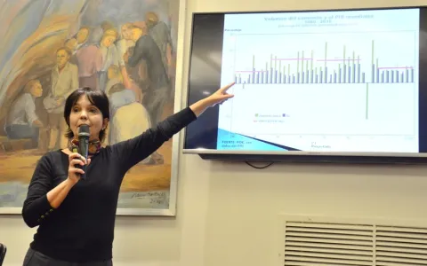 En el Concejo Municipal: Marcó del Pont disertó sobre la perspectiva de la economía argentina