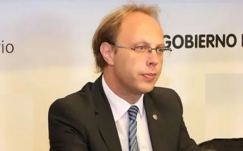 Concejo Municipal: solicitaron la concurrencia del Ministro de Economía Saglione