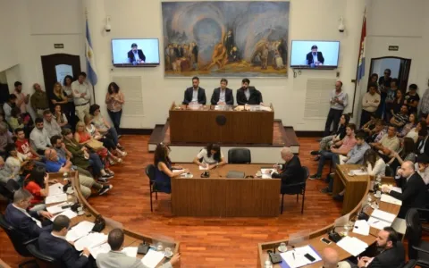 El Concejo repudió la agresión contra el comerciante gastronómico Horacio Borda en el norte de la ciudad