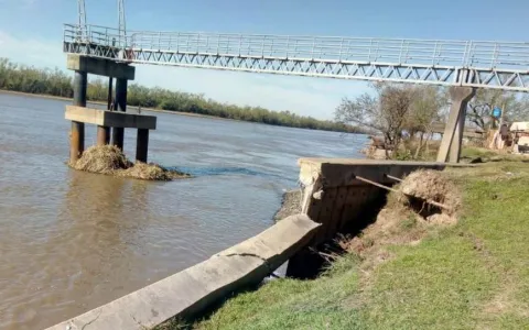 Piden reparar la defensa de hormigón en la zona de la toma de agua de Colastiné