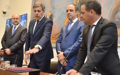 Emilio Jatón juró como intendente de la ciudad de Santa Fe