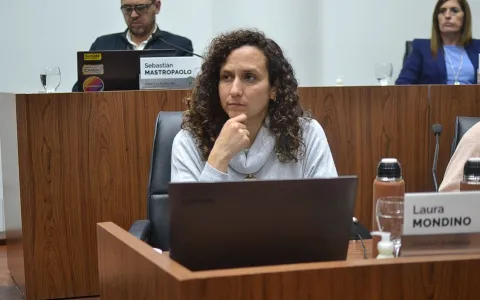 Piden se efectúen transferencias de fondos pendientes al municipio
