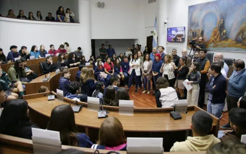 Con la participación de más de 30 escuelas, volvió el Concejo Joven