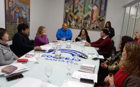 Se extiende el plazo para postular al Premio Marta Samatan