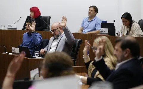 El Concejo aprobó el pliego para refuncionalizar y mantener el alumbrado público de la ciudad
