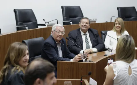 El Concejo declaró Santafesino Ilustre a Juan Carlos Hidalgo