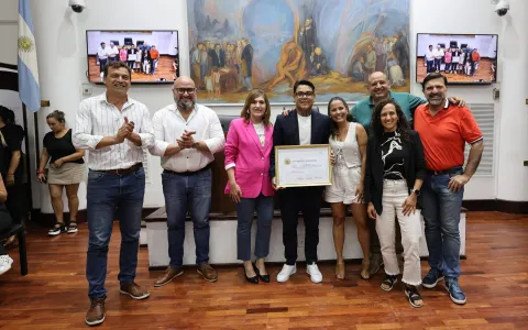 Uriel Lozano fue declarado Santafesino Destacado