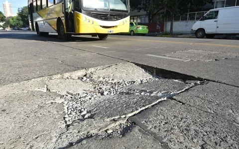 Se aprobó la derogación del Derecho de Mantenimiento por el Uso de la Red Vial Municipal
