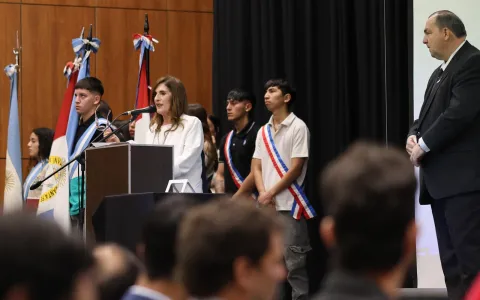 La ciudad de Santa Fe juró lealtad a la nueva Constitución provincial