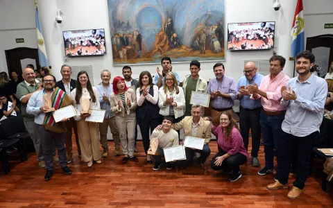 El Concejo celebró las expresiones folclóricas con la entrega de los premios Ariel Ramírez