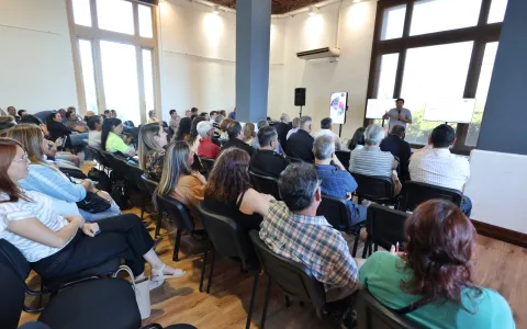IA aplicada a la seguridad vial, eje de una charla que organizó el Concejo Municipal
