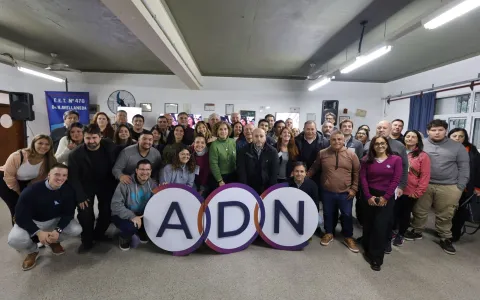 “Queremos que los vecinos sean protagonistas”, dijo Checho Basile en el 7mo. encuentro de ADN