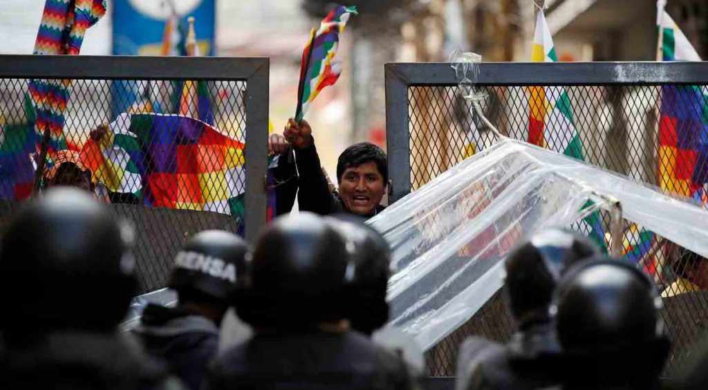 20191120181311_bolivia-protests-2019-ap-img-1.jpg